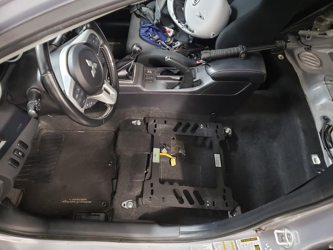 Planted Seat Bracket- Mitsubishi Lancer (2007-2017) / Evo 10 (2007-2015) - Driver / Left Planted Technology