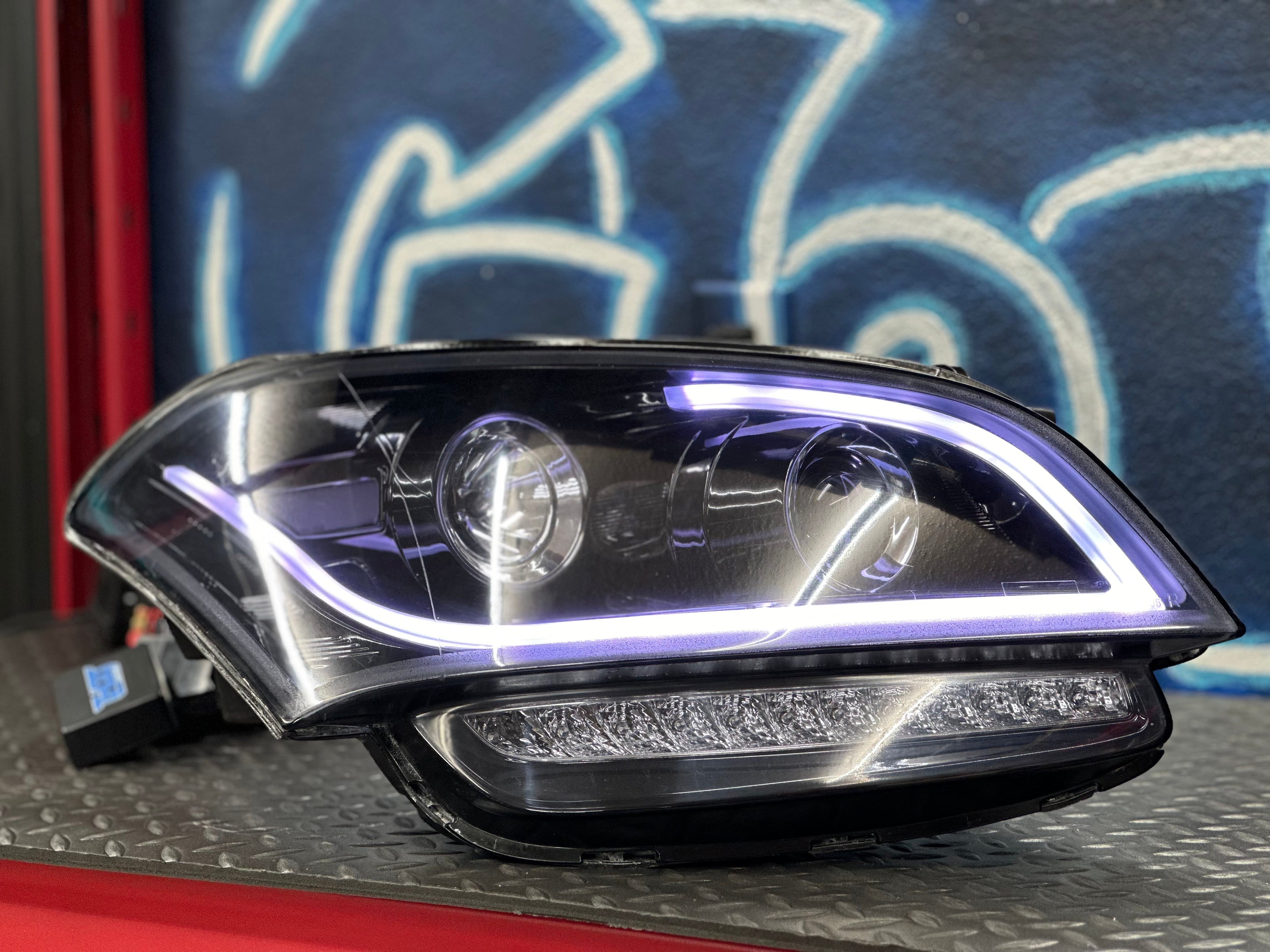 2010-2011 Kia Soul Color Shifting Headlights - JSI Racing 