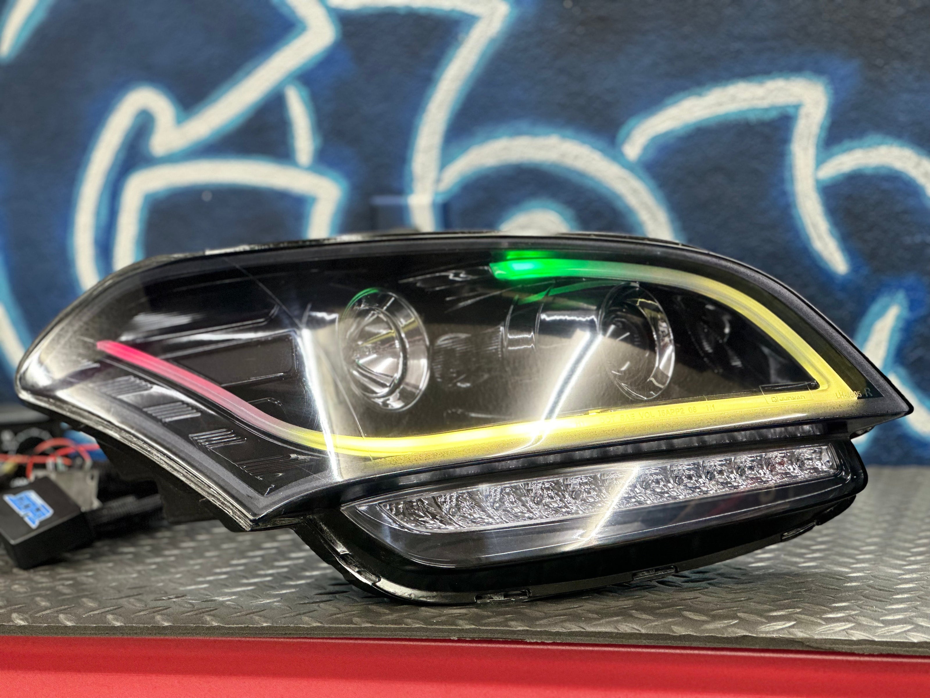 2010-2011 Kia Soul Color Shifting Headlights - JSI Racing 
