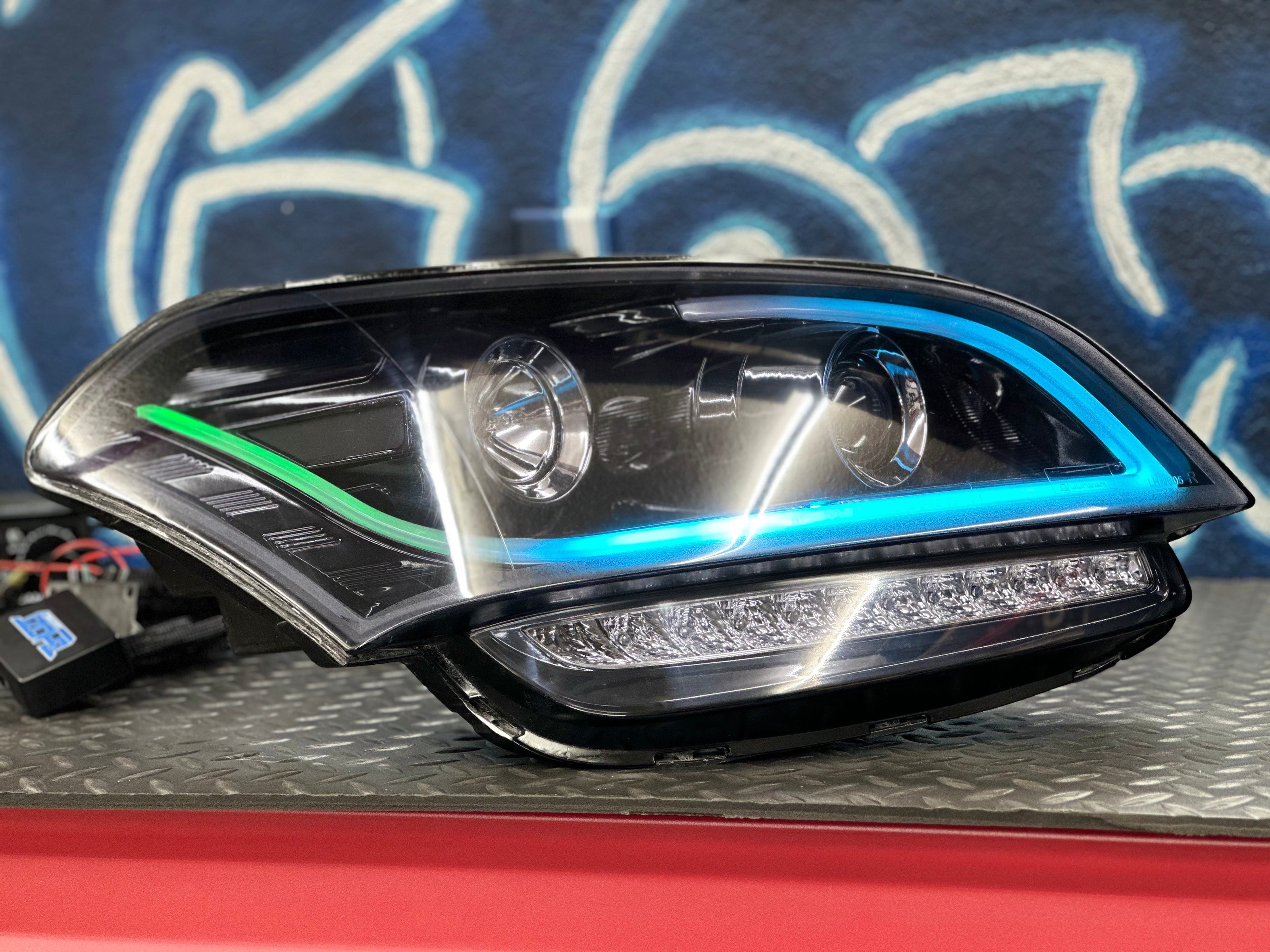 2010-2011 Kia Soul Color Shifting Headlights - JSI Racing 