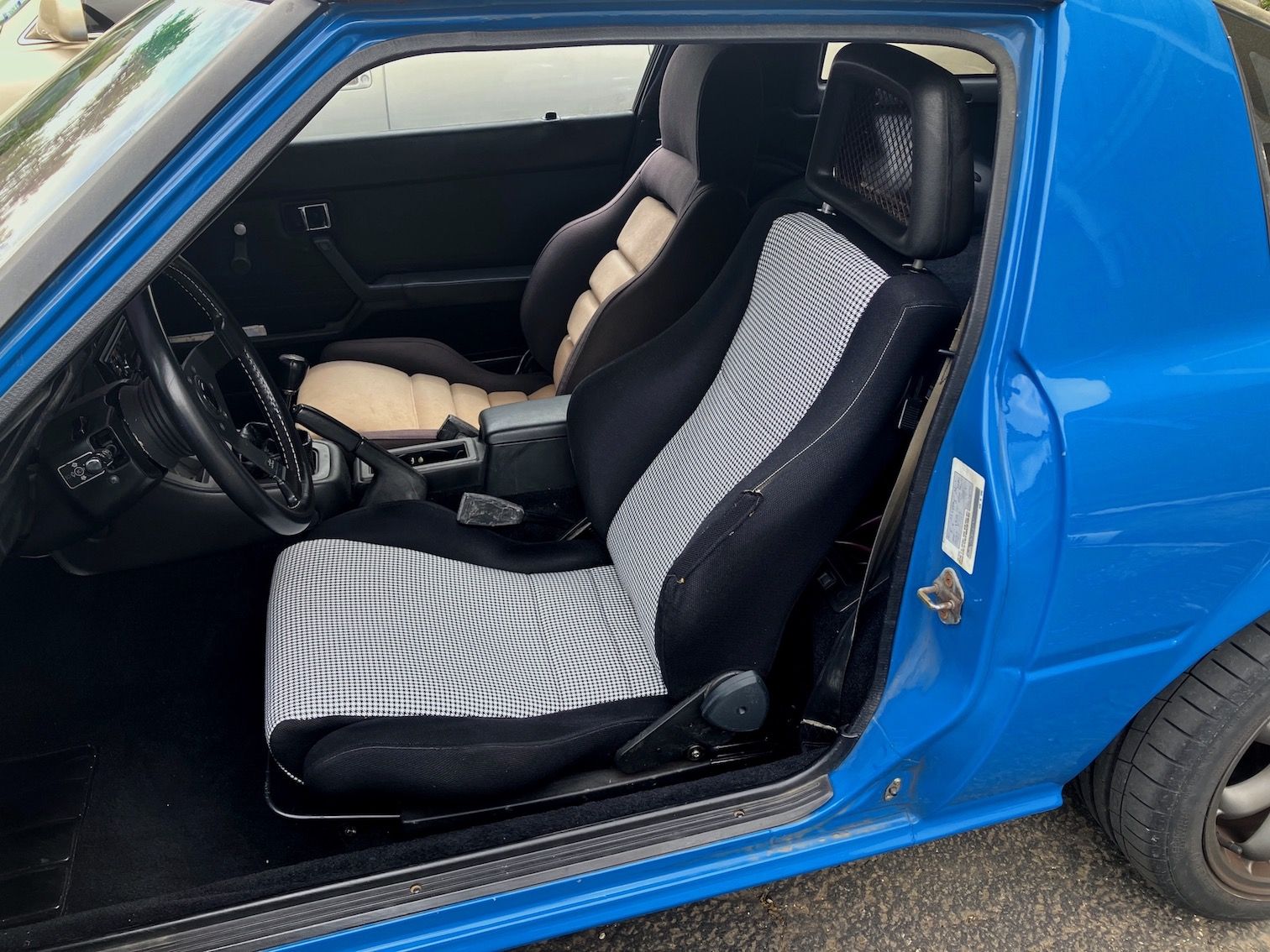 Planted Seat Bracket- Mazda RX7 (1979-1985) - Driver / Left Planted Technology