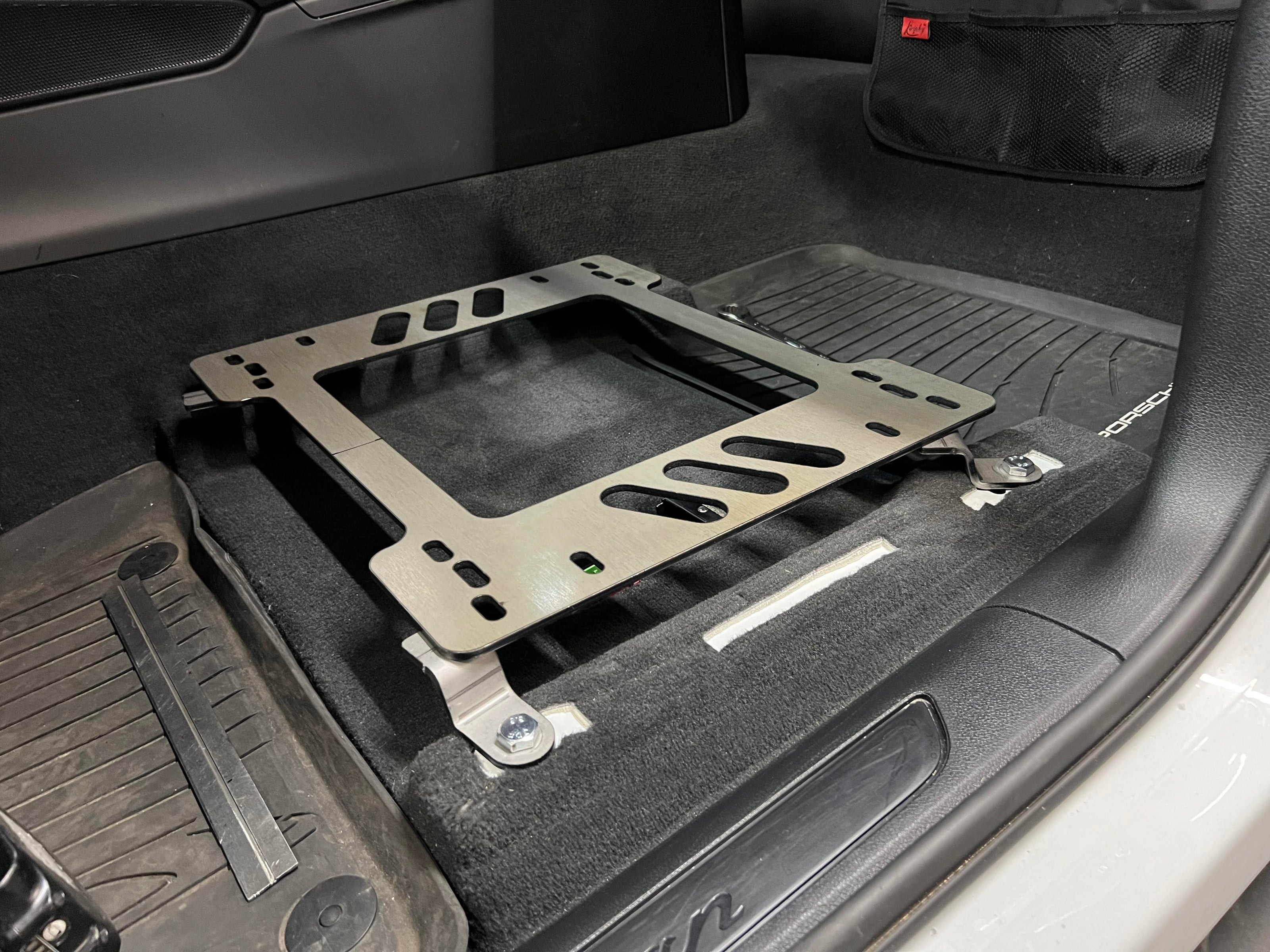 Planted Seat Bracket- Porsche Macan [1st Generation] (2014+) - Driver / Left Planted Technology