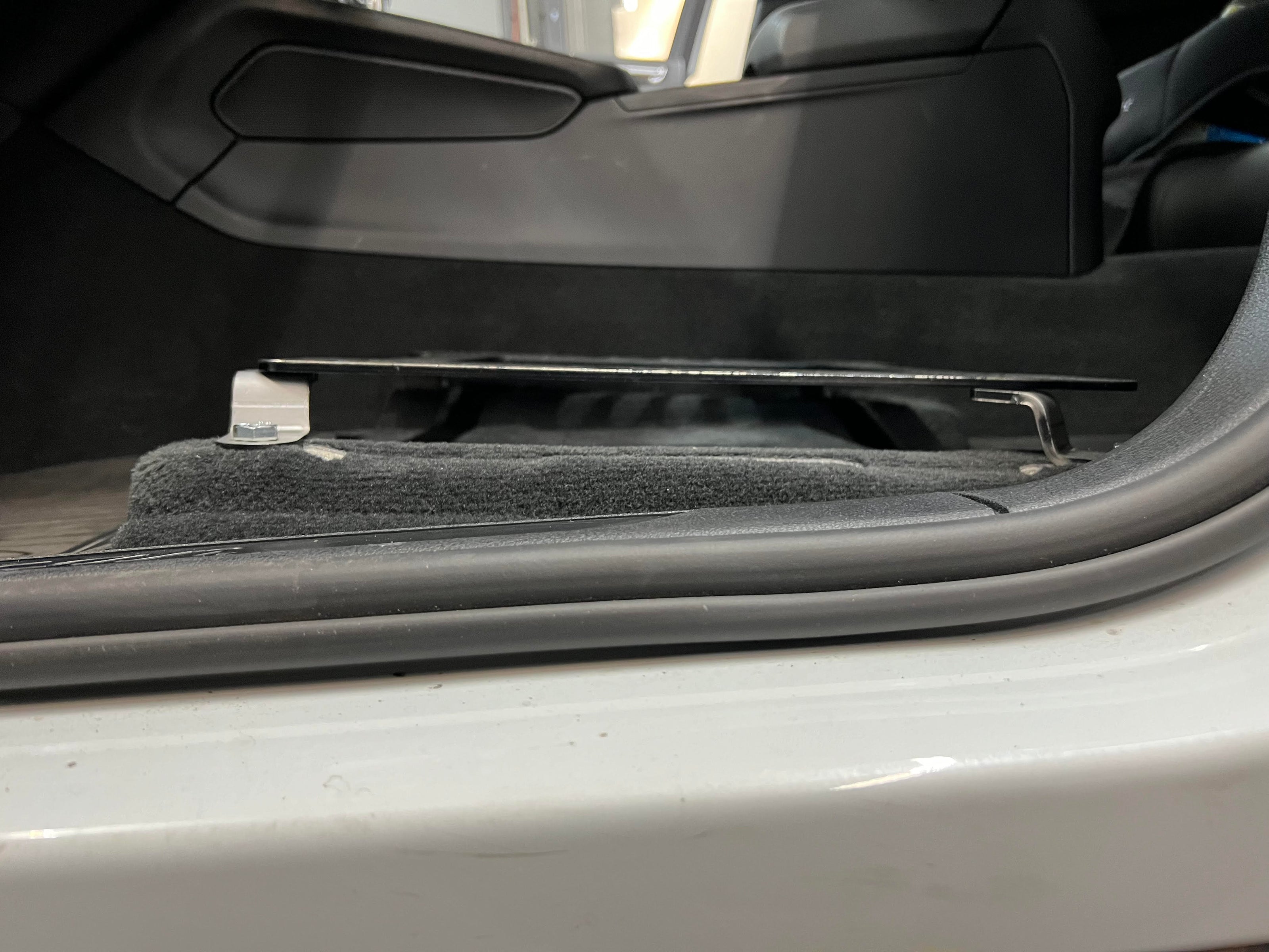 Planted Seat Bracket- Porsche Macan [1st Generation] (2014+) - Driver / Left Planted Technology