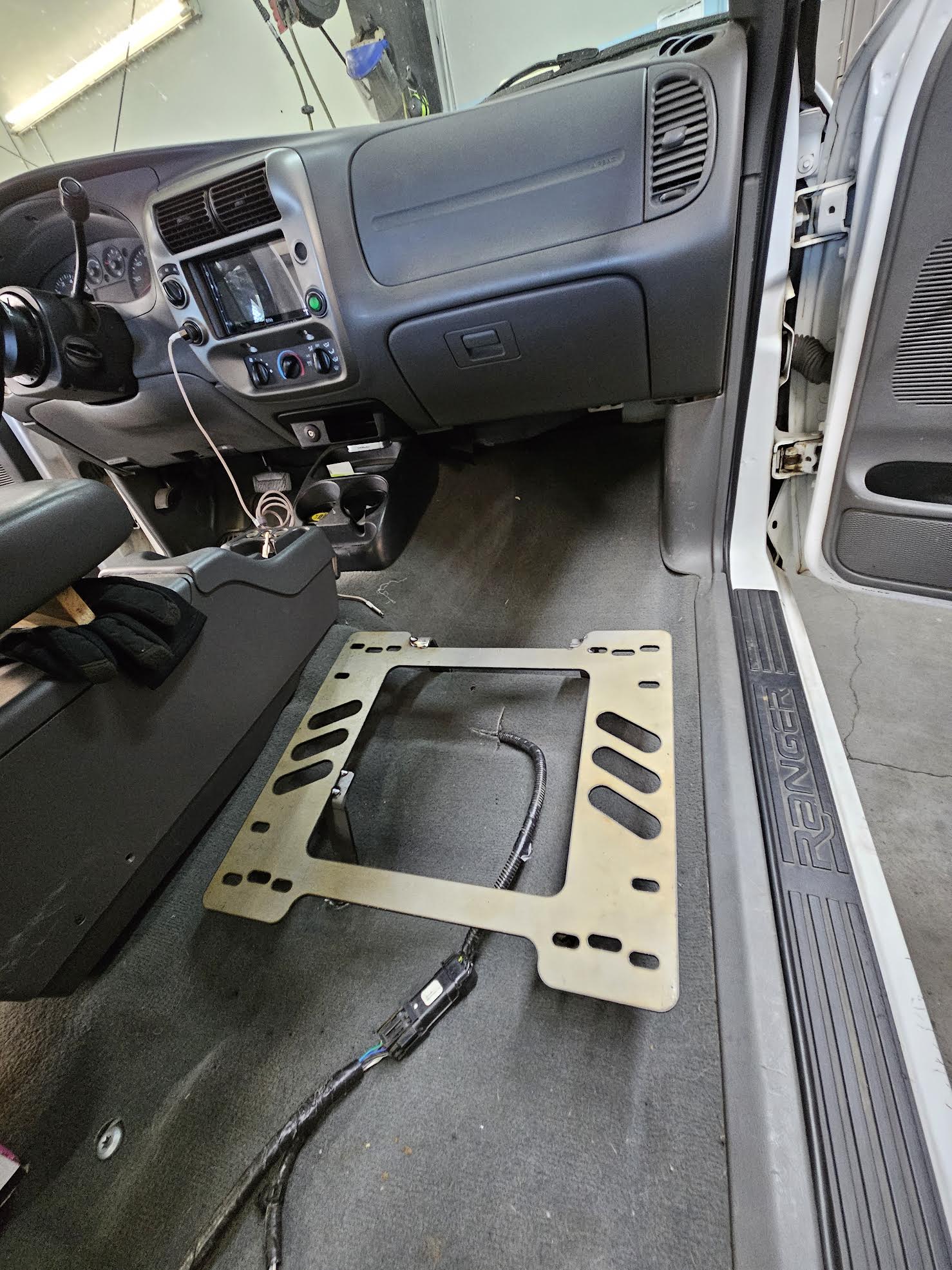 Planted Seat Bracket- Ford Ranger [3rd Generation] (1998-2011) - Passenger / Right Planted Technology