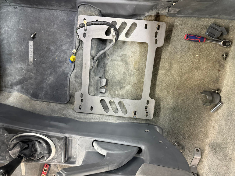 Planted Seat Bracket- Honda Civic [7th Generation Excluding Si] (2000-2004) - Passenger / Right