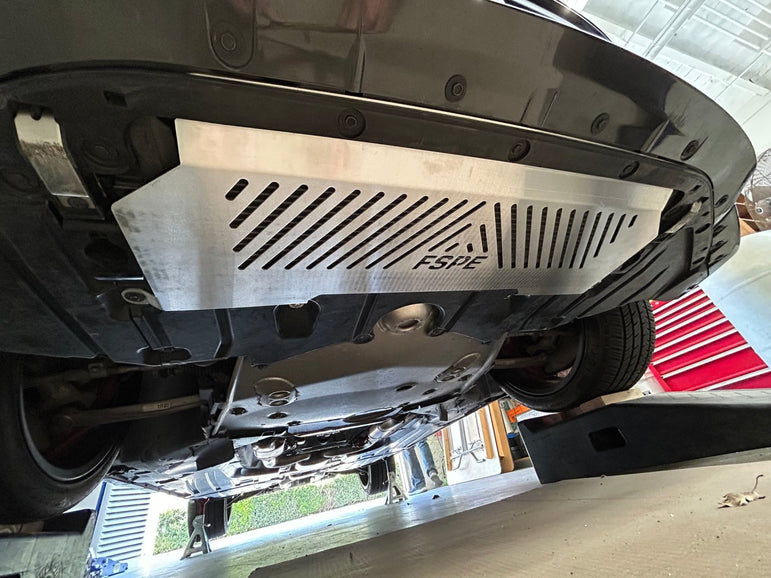 FSPE Oil Cooler Shield – BMW M2/M3/M4 (G80/82/83/87, 2021–2025) - JSI Racing 