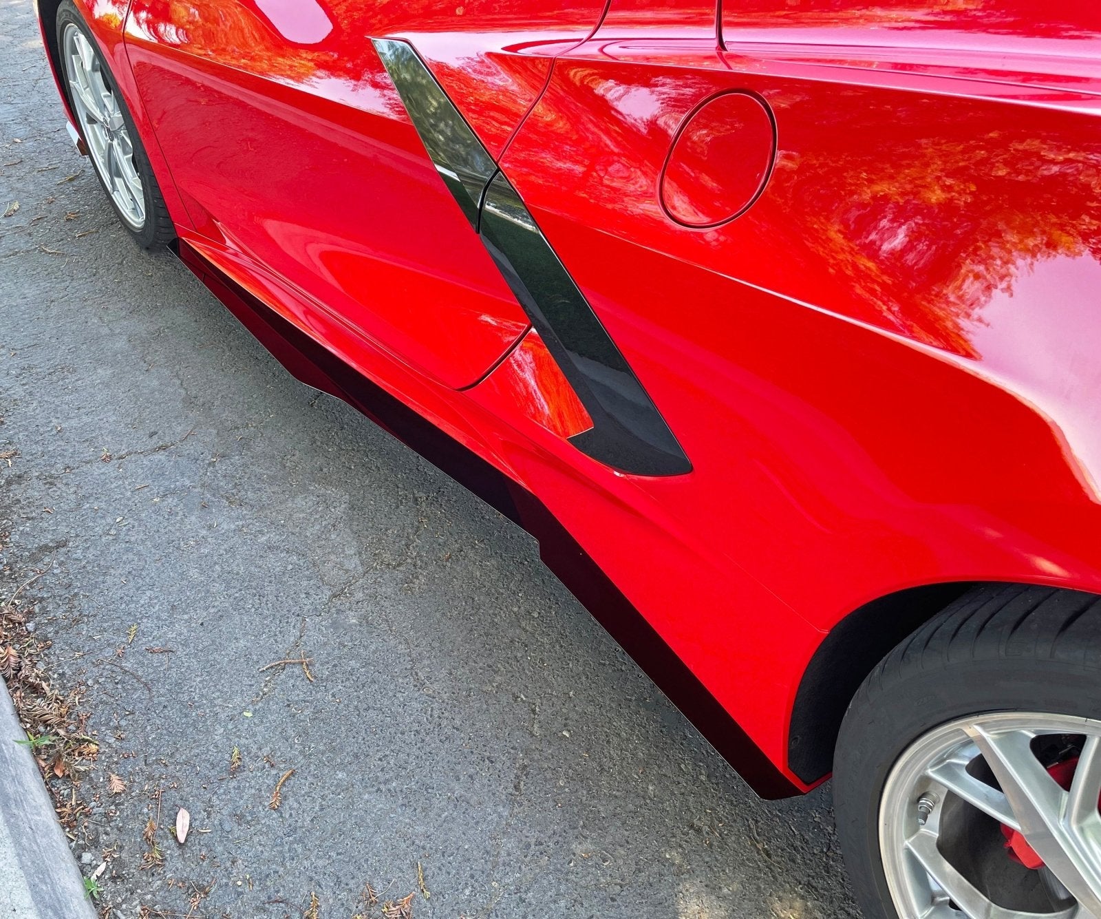 FSPE Side Skirt Extensions V1 – Chevrolet Corvette C8 (2020–2026) - JSI Racing 