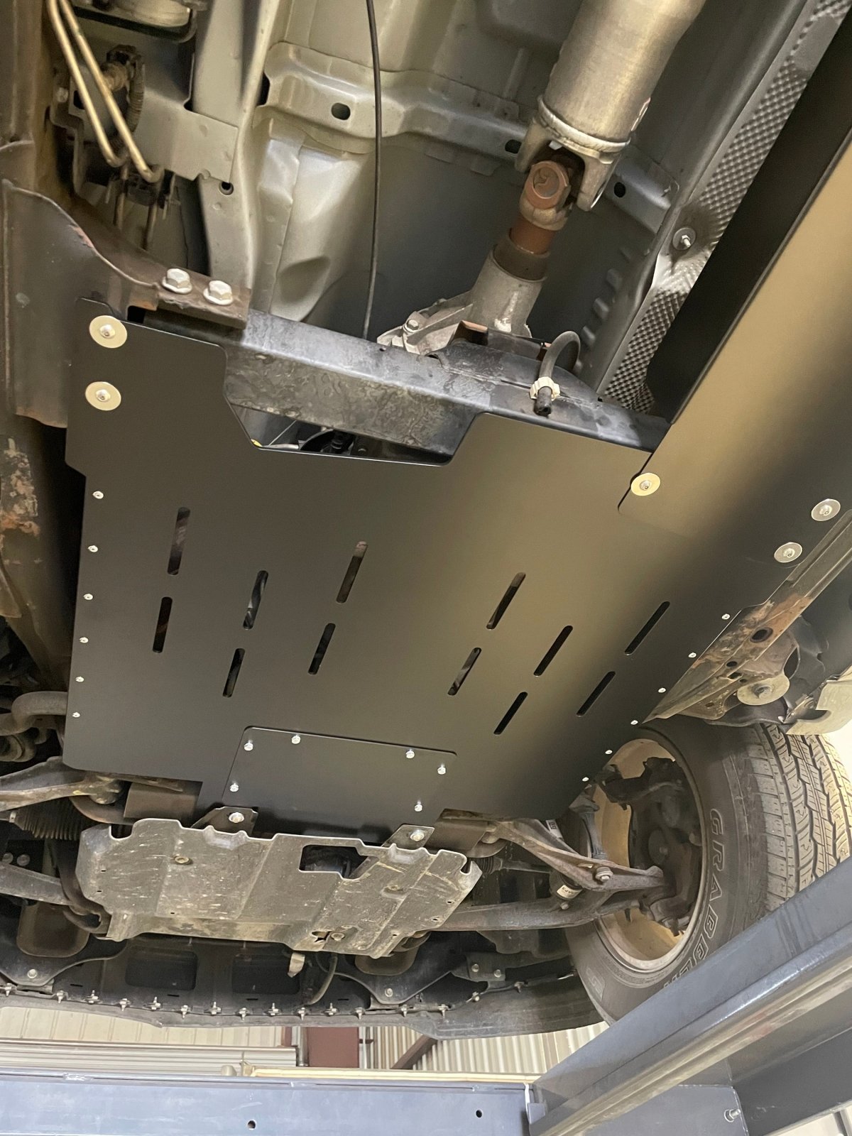 Chevrolet Silverado / GMC Sierra 1500 Catalytic Converter Guard (2014-2018) - JSI Racing 