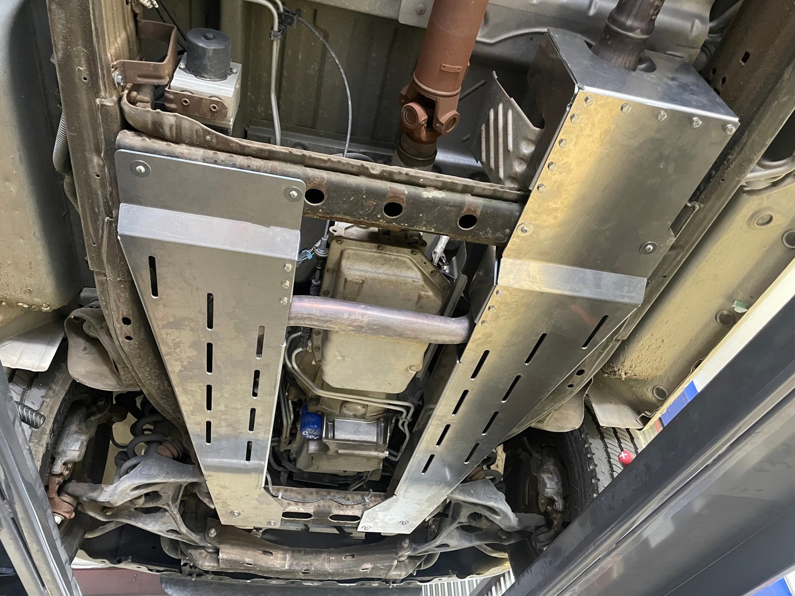 Chevrolet/GMC Express & Savana 2500/3500 Catalytic Converter Guard (2010-2020) - JSI Racing 