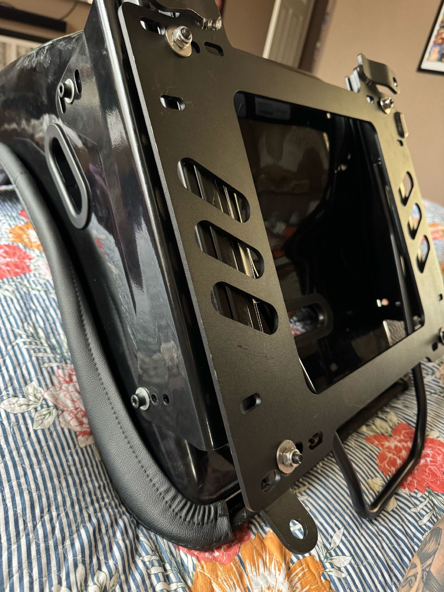 Planted Seat Bracket- Porsche 996 / Boxster / 997 / Cayman / 991 (1998+) - Driver / Left Planted Technology