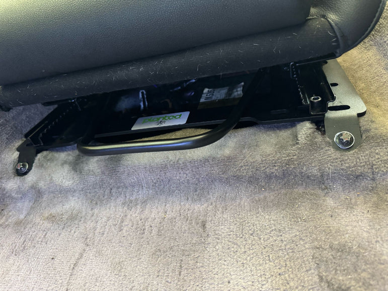 Planted Seat Bracket- Porsche 996 / Boxster / 997 / Cayman / 991 (1998+) - Passenger / Right Planted Technology