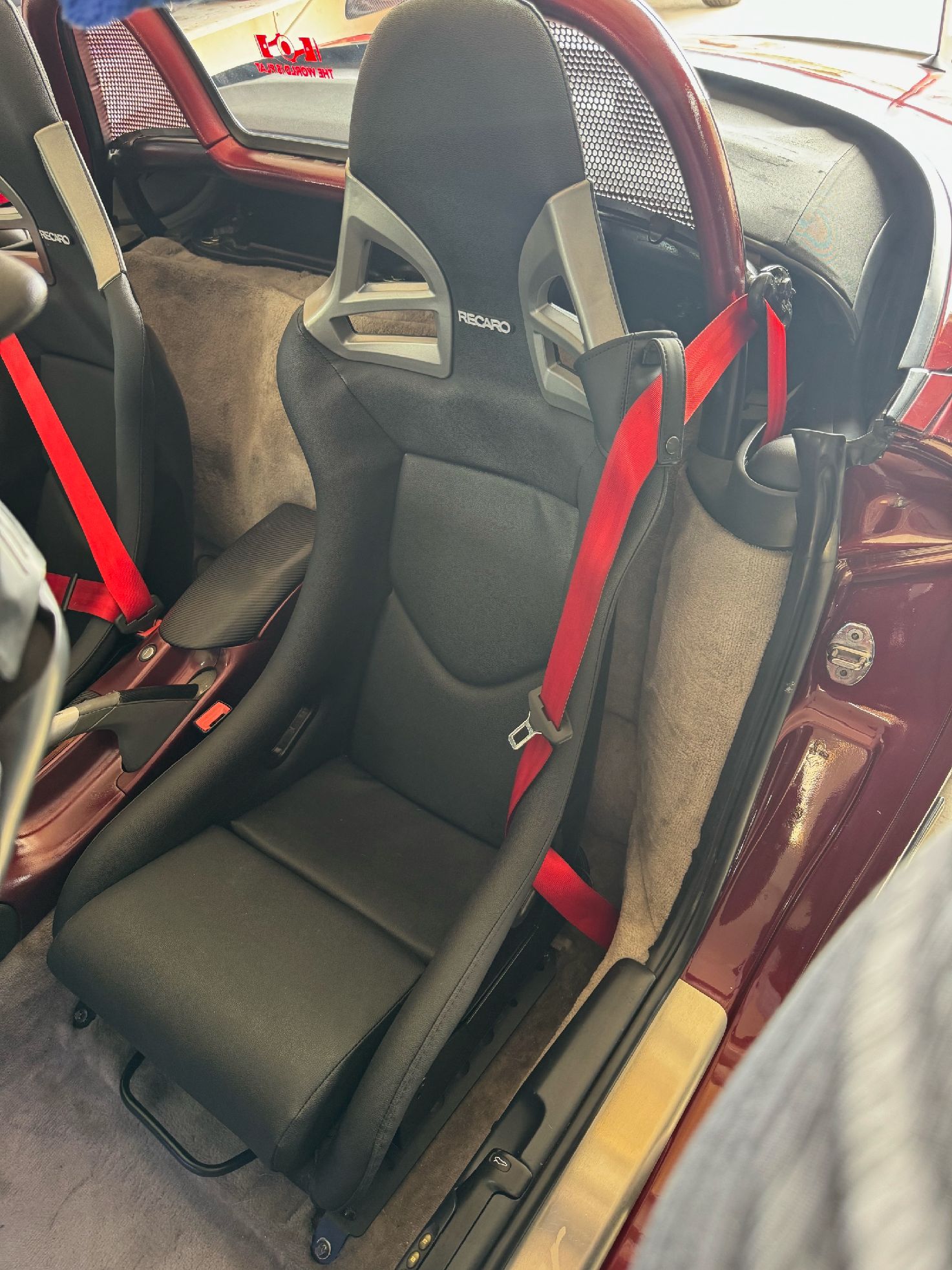 Planted Seat Bracket- Porsche 996 / Boxster / 997 / Cayman / 991 (1998+) - Driver / Left Planted Technology