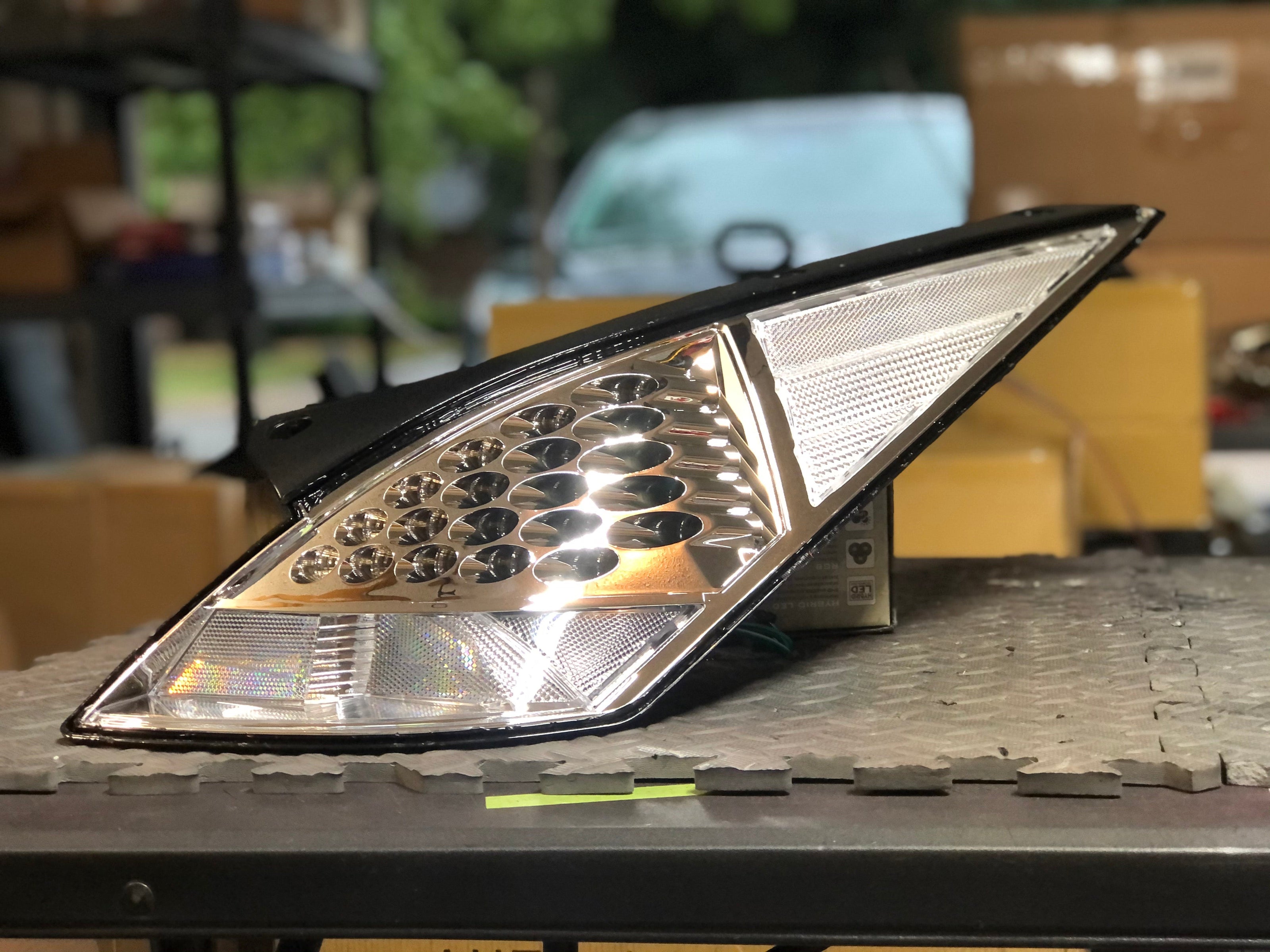 NTXGlow Custom Clear Tail Lights (Nissan 350Z) - JSI Racing 