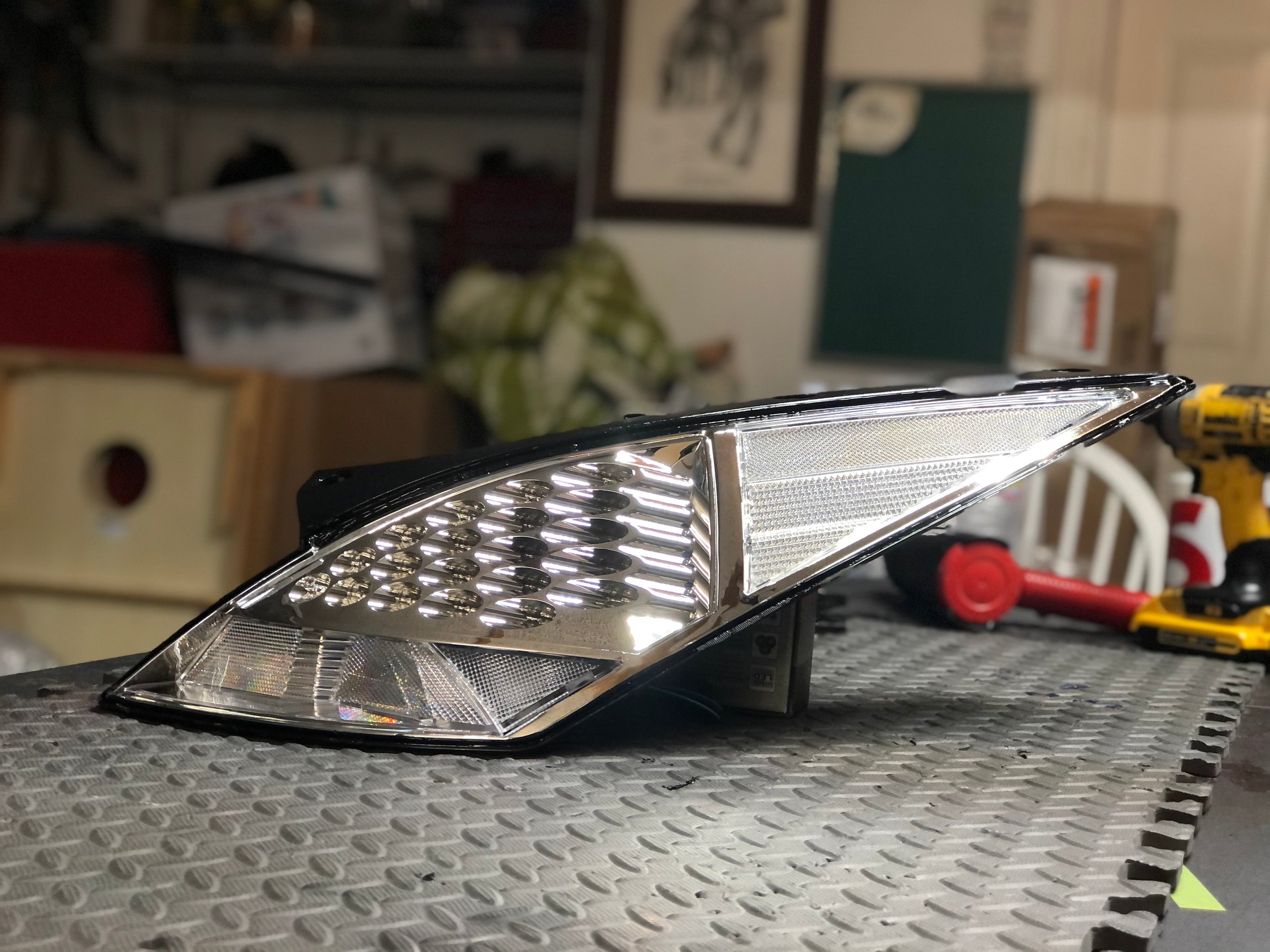 NTXGlow Custom Clear Tail Lights (Nissan 350Z) - JSI Racing 