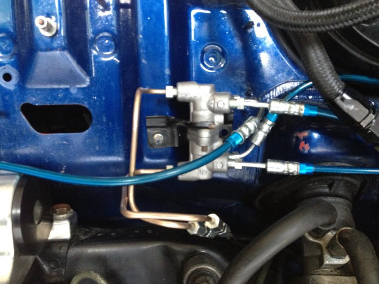 Finishing Lines DC Integra Mini-Tuck Brake Line Kit – Stock Master Cylinder (98–01) - JSI Racing 