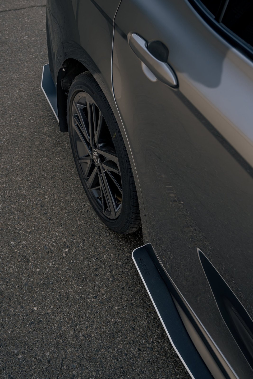 FSPE HDPE Side Skirts – Toyota Camry SE/XSE (2025+) - JSI Racing 