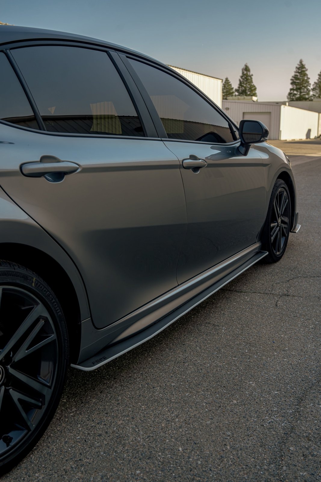 FSPE HDPE Side Skirts – Toyota Camry SE/XSE (2025+) - JSI Racing 