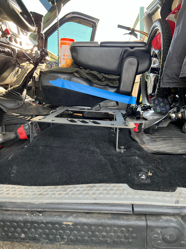 Planted Seat Bracket- Ford F550 [1st Generation / PHN131 Chassis] (1999-2007) - Driver / Left Planted Technology