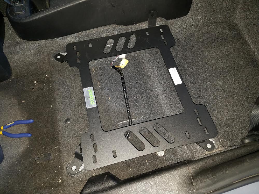 Planted Seat Bracket- Mazda 2 (2007-2014) - Driver / Left Planted Technology